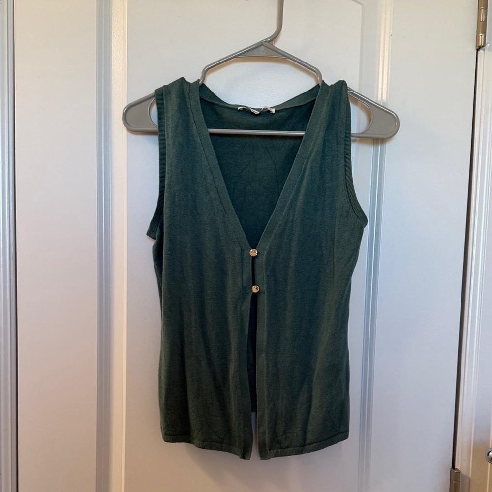 Abercrombie & Fitch Green Open Front Top - FINAL PRICE